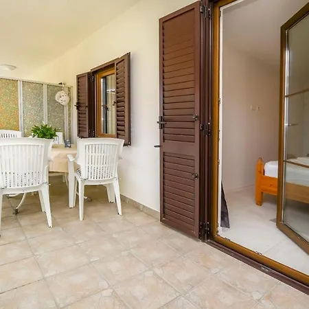 Apartamento Lucija *