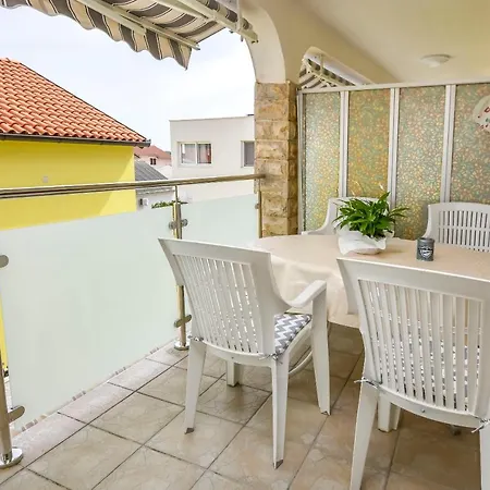 Lucija Apartamento