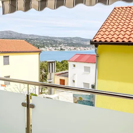 Lucija * Rogoznica (Sibenik-Knin)